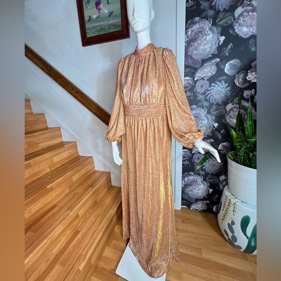 DRAPED GLITTER FABRIC HIGH NECK PUFF SLEEVE
TRUMPET GOWN/ size 16 - Picture 6 of 10